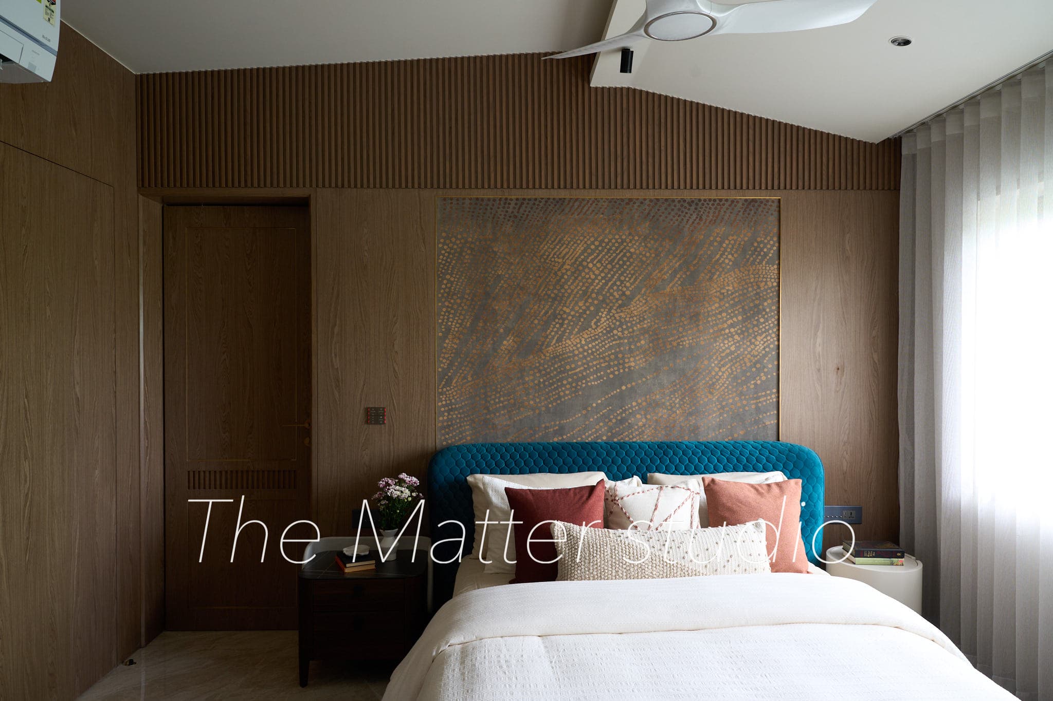 Italian dining suite showcase from Gattani project